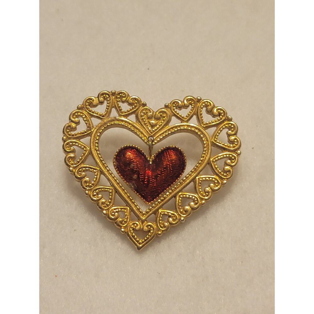 Vtg Gold Tone Victorian Brooch Dangle Red Love Heart Cutout Center Jewelry